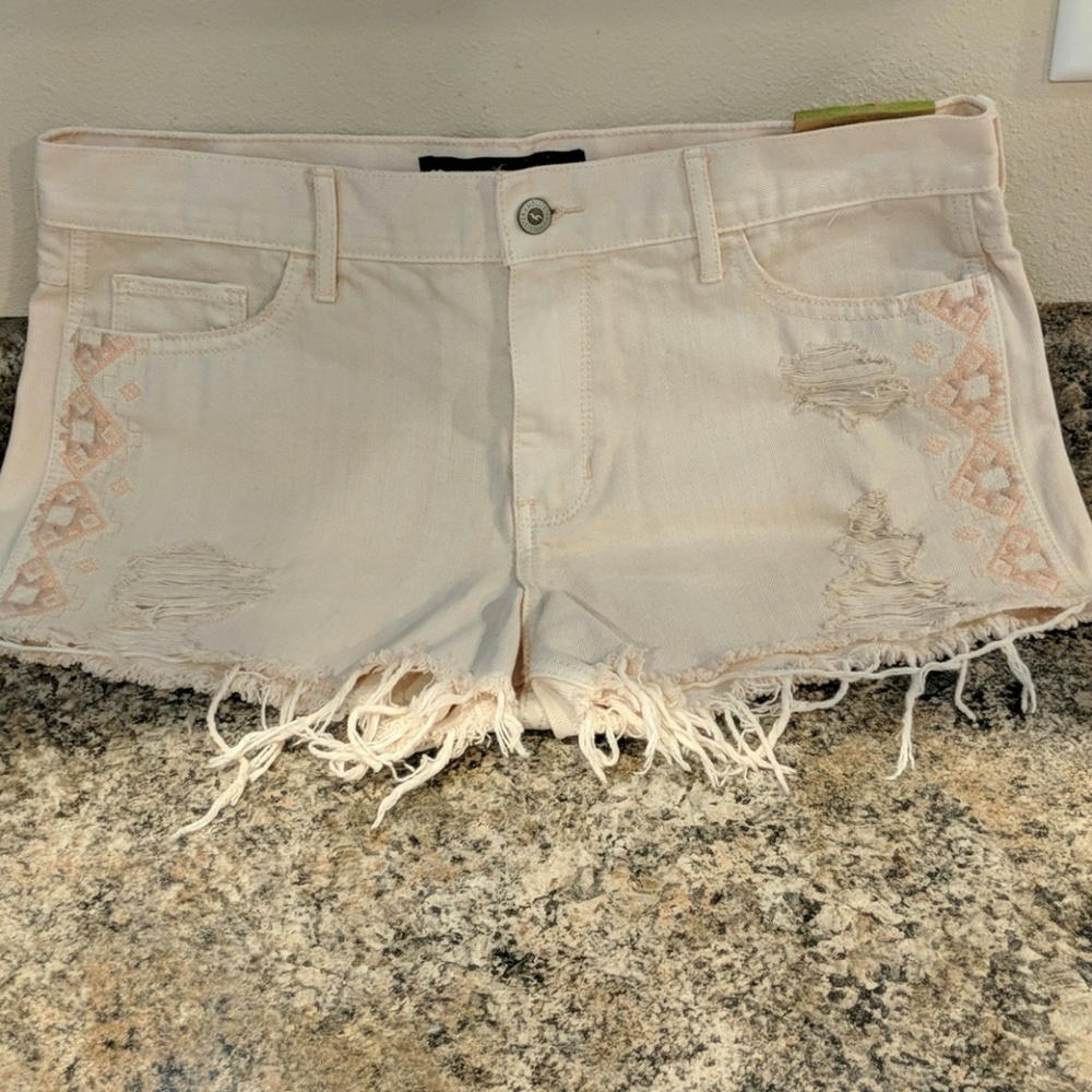 Light pink brand new Hollister shorts